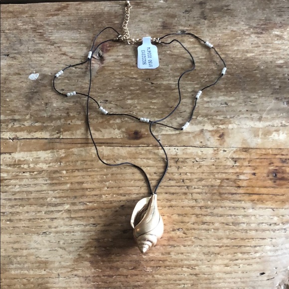 Free People gold shell pearl layered necklace NWT - Picture 5 of 7